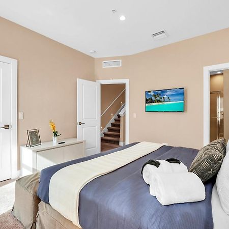 Luxury Villa Less Than A Mile From Disneyworld -Bonus Elevator- 올랜도 외부 사진