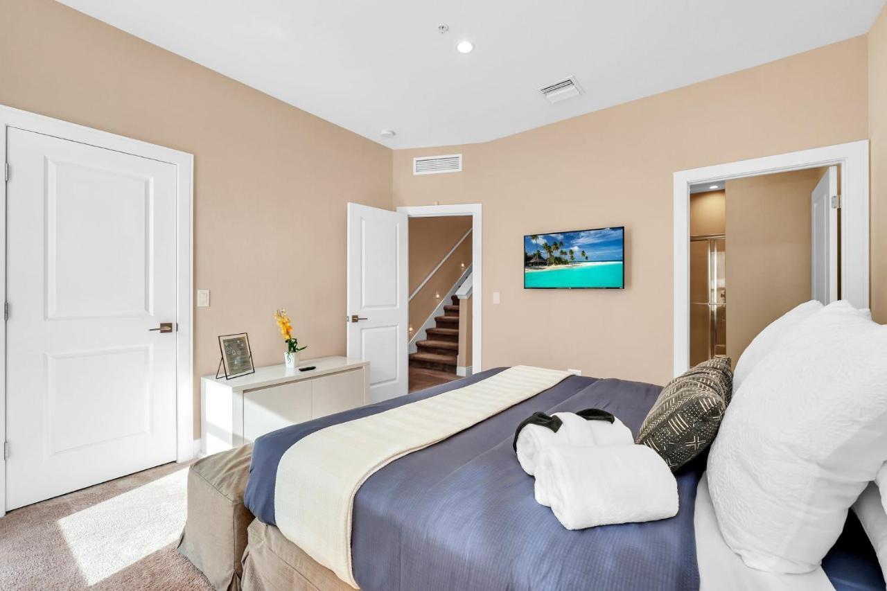 Luxury Villa Less Than A Mile From Disneyworld -Bonus Elevator- 올랜도 외부 사진