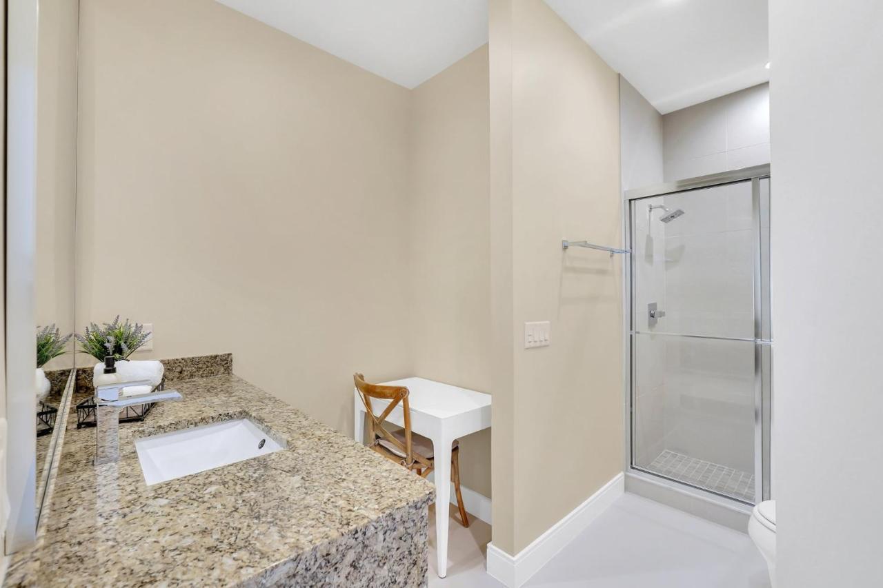 Luxury Villa Less Than A Mile From Disneyworld -Bonus Elevator- 올랜도 외부 사진