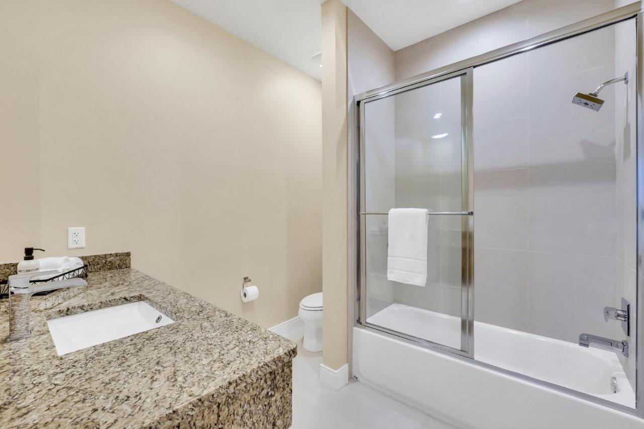 Luxury Villa Less Than A Mile From Disneyworld -Bonus Elevator- 올랜도 외부 사진