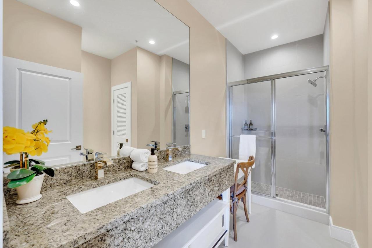 Luxury Villa Less Than A Mile From Disneyworld -Bonus Elevator- 올랜도 외부 사진